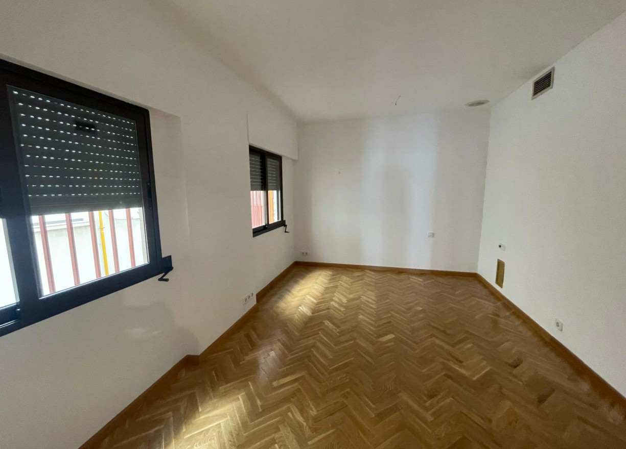 Long time Rental - Flat - Valencia - Gran Vía