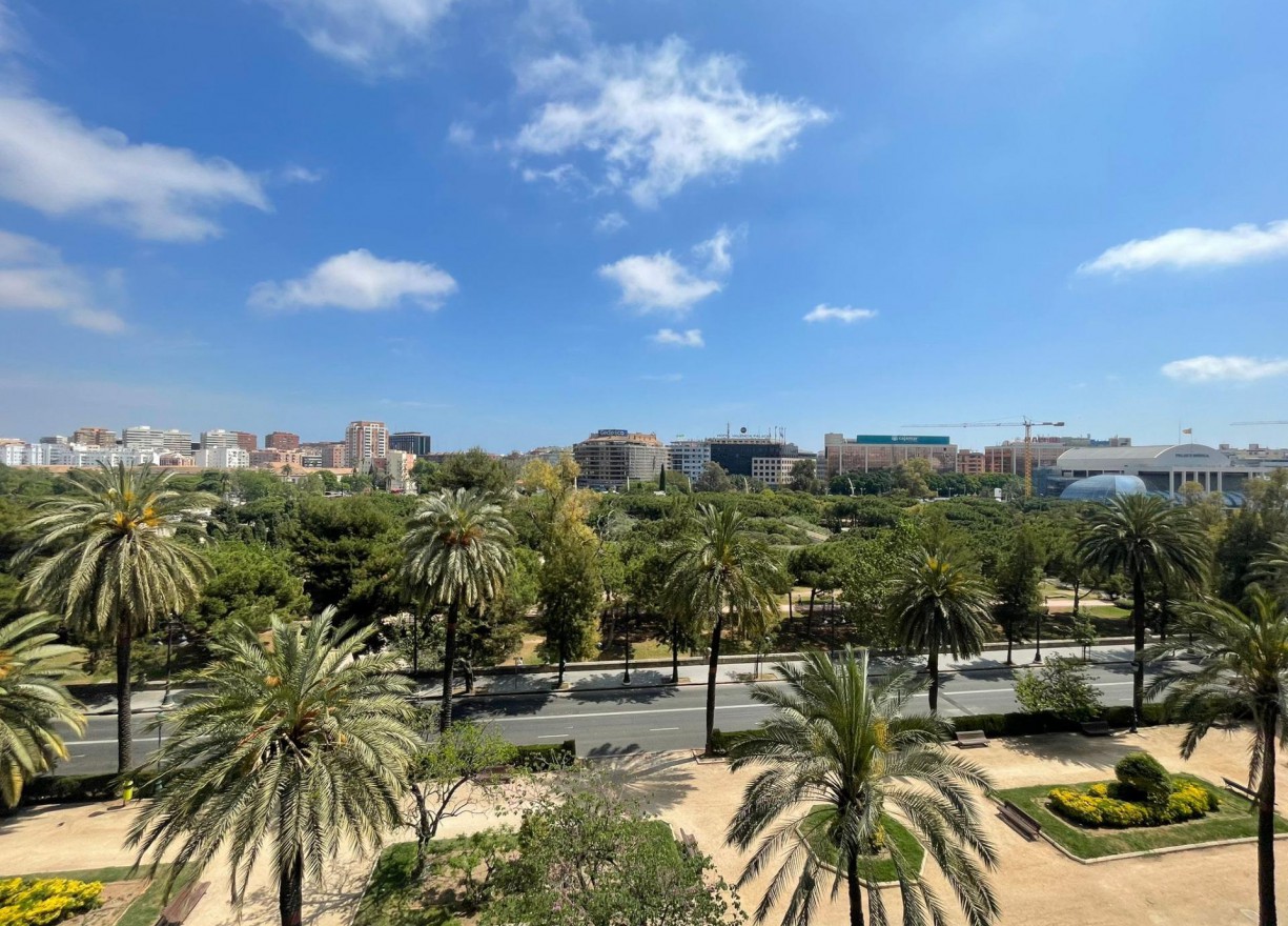 Long time Rental - Flat - Valencia - Gran Vía