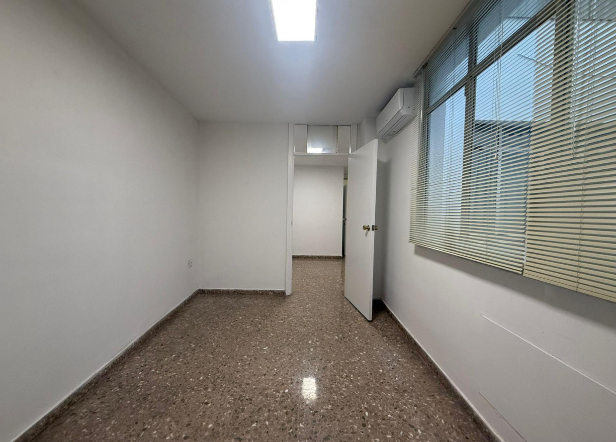 Long time Rental - Office - Valencia - Centro - Sant Francesc