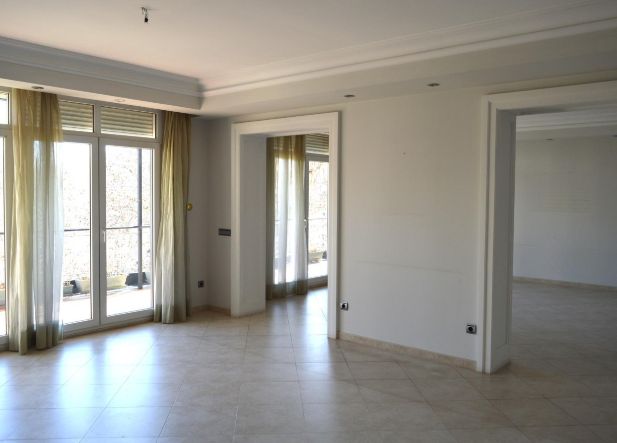 Long time Rental - Office - Valencia - Sant Francesc