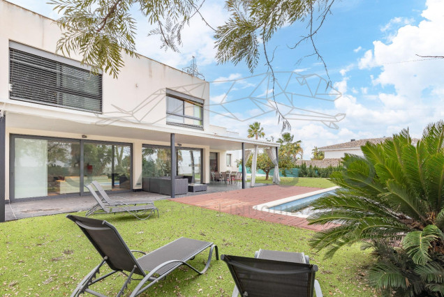 Luxury Villa - Sale - Godella - Nueva Santa Barbara