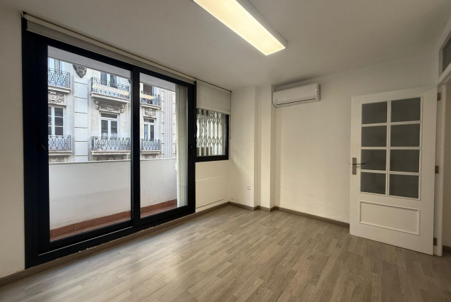 Office - Long time Rental - Valencia - Centro - Sant Francesc