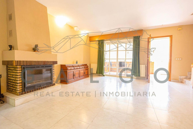 Pareado - Long time Rental - Betera -
                Mas Camarena