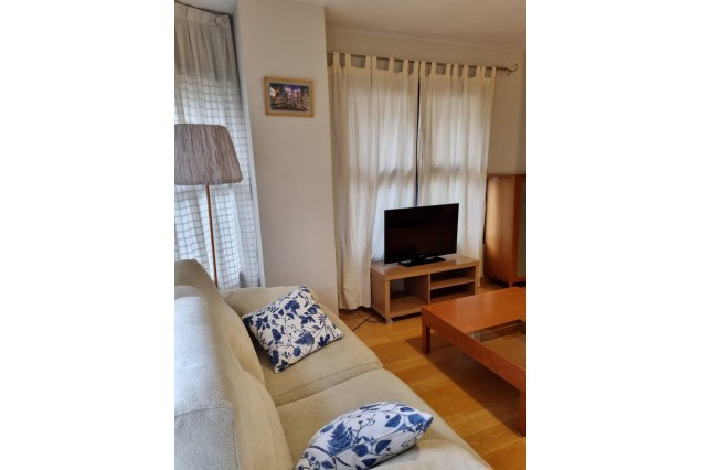 Piso - Alquiler a largo plazo - Valencia -
                Ciutat Jardí - Ciudad Jardín
