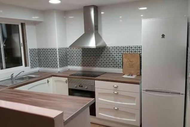 Piso - Alquiler a largo plazo - Valencia -
                En Corts