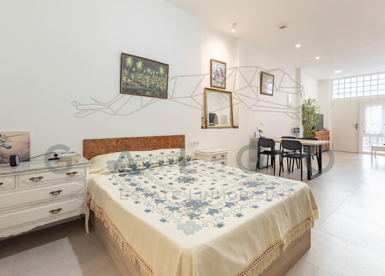 Revente - Begane grond - Valencia - Natzaret