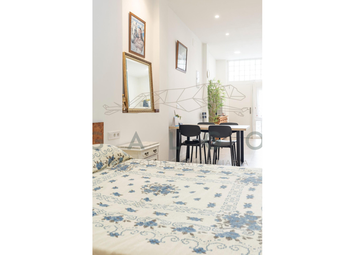 Revente - Begane grond - Valencia - Natzaret