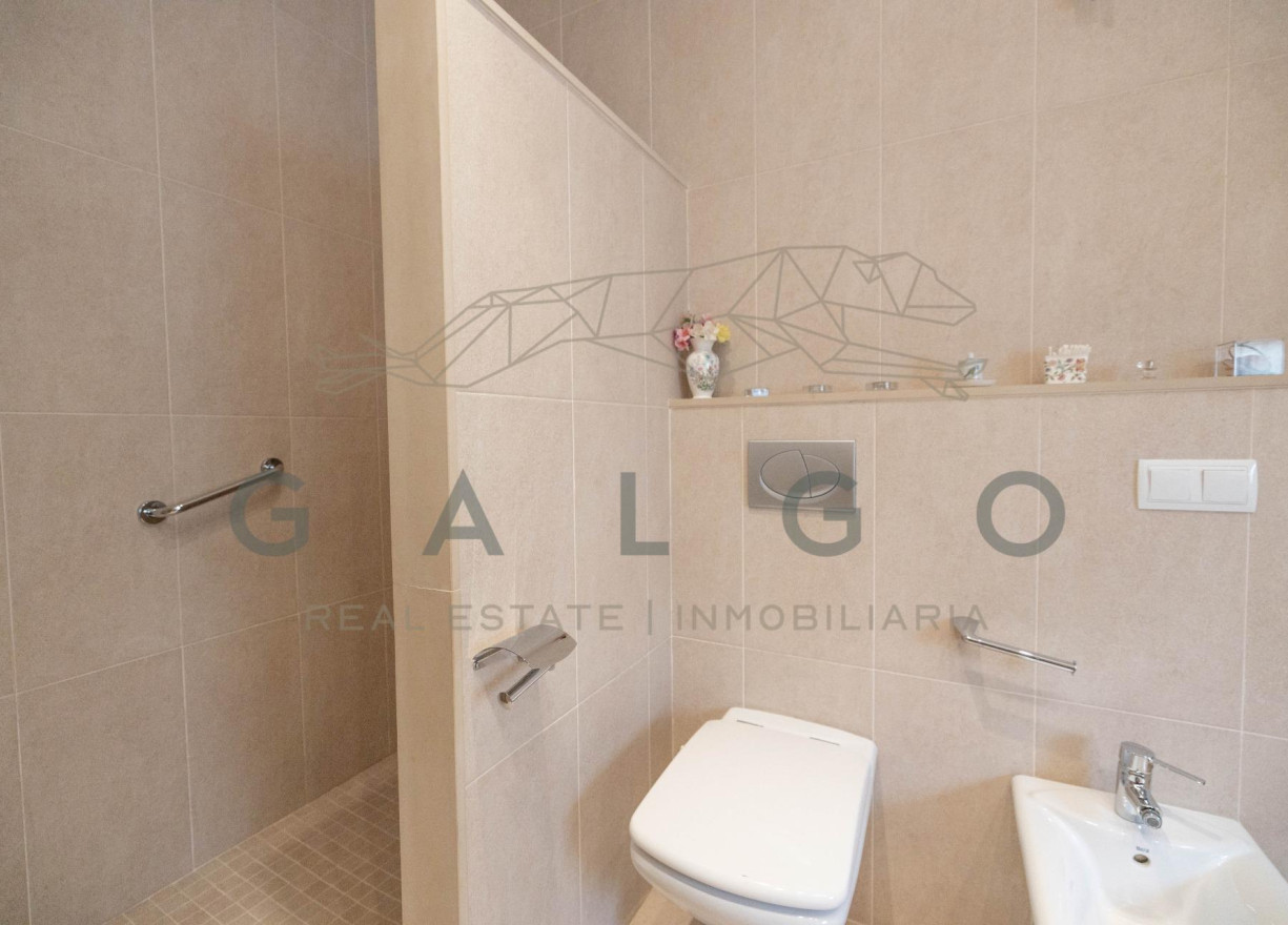 Revente - Chalet - L'Eliana - URB. ENTREPINOS