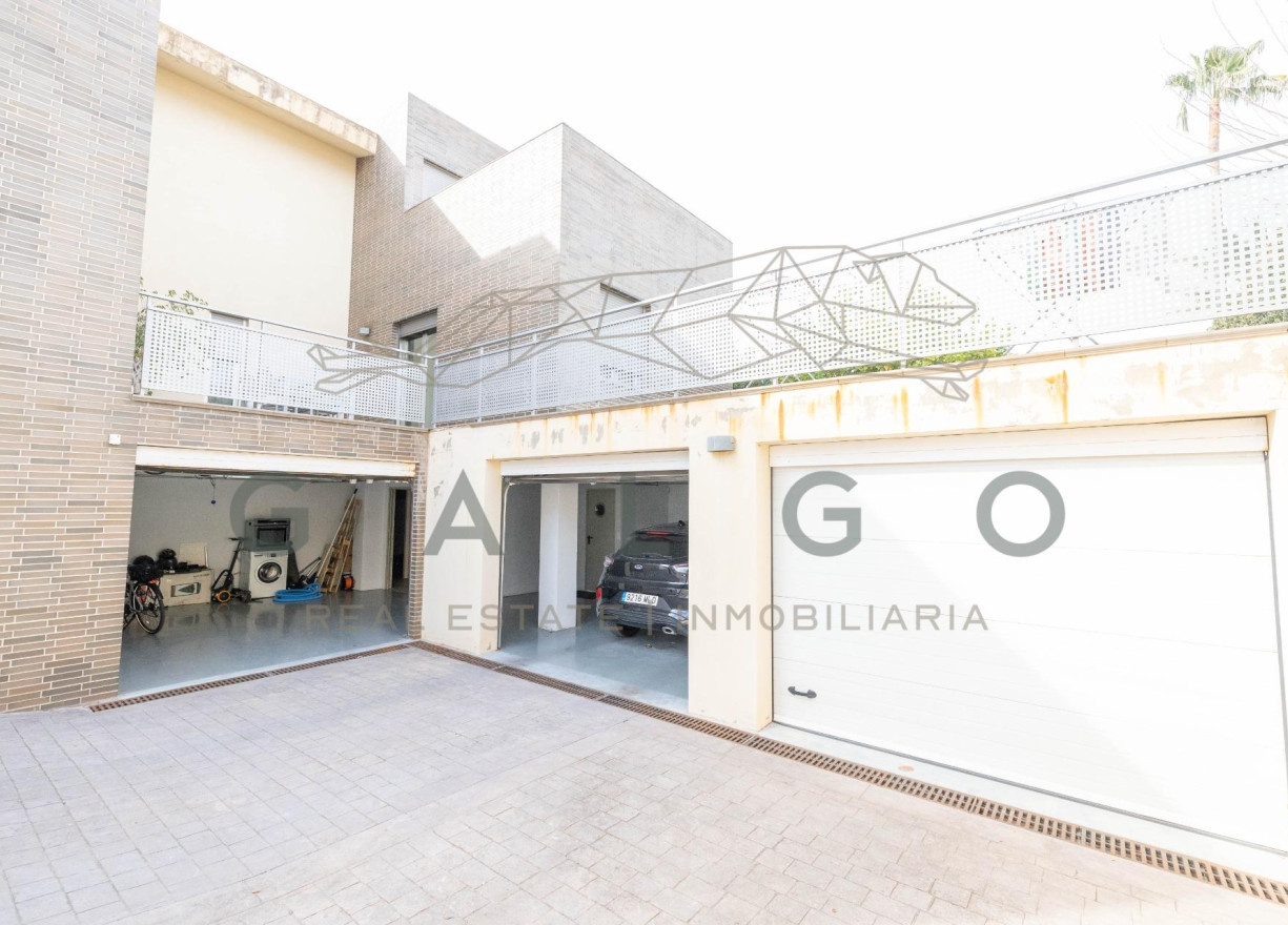 Revente - Chalet - L'Eliana - URB. ENTREPINOS