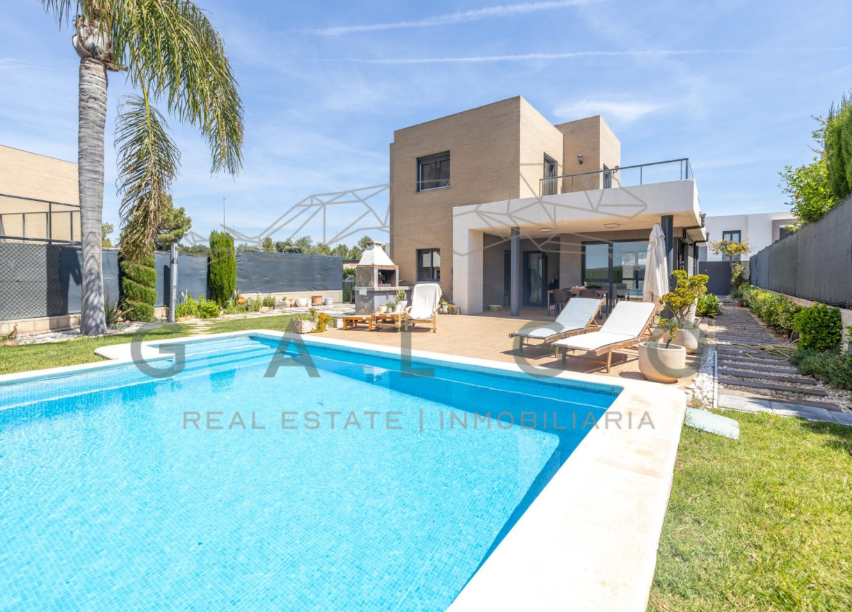 Revente - Chalet - San Antonio de Benageber - Urbanizacion montsano