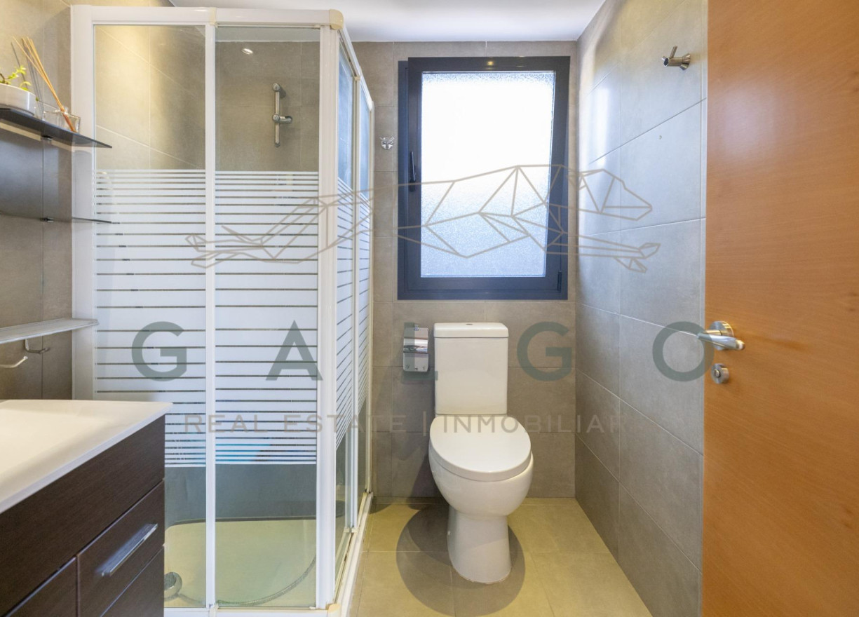 Revente - Chalet - San Antonio de Benageber - Urbanizacion montsano