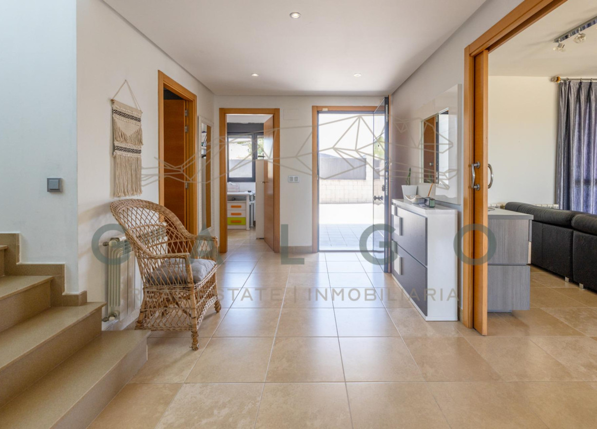 Revente - Chalet - San Antonio de Benageber - Urbanizacion montsano
