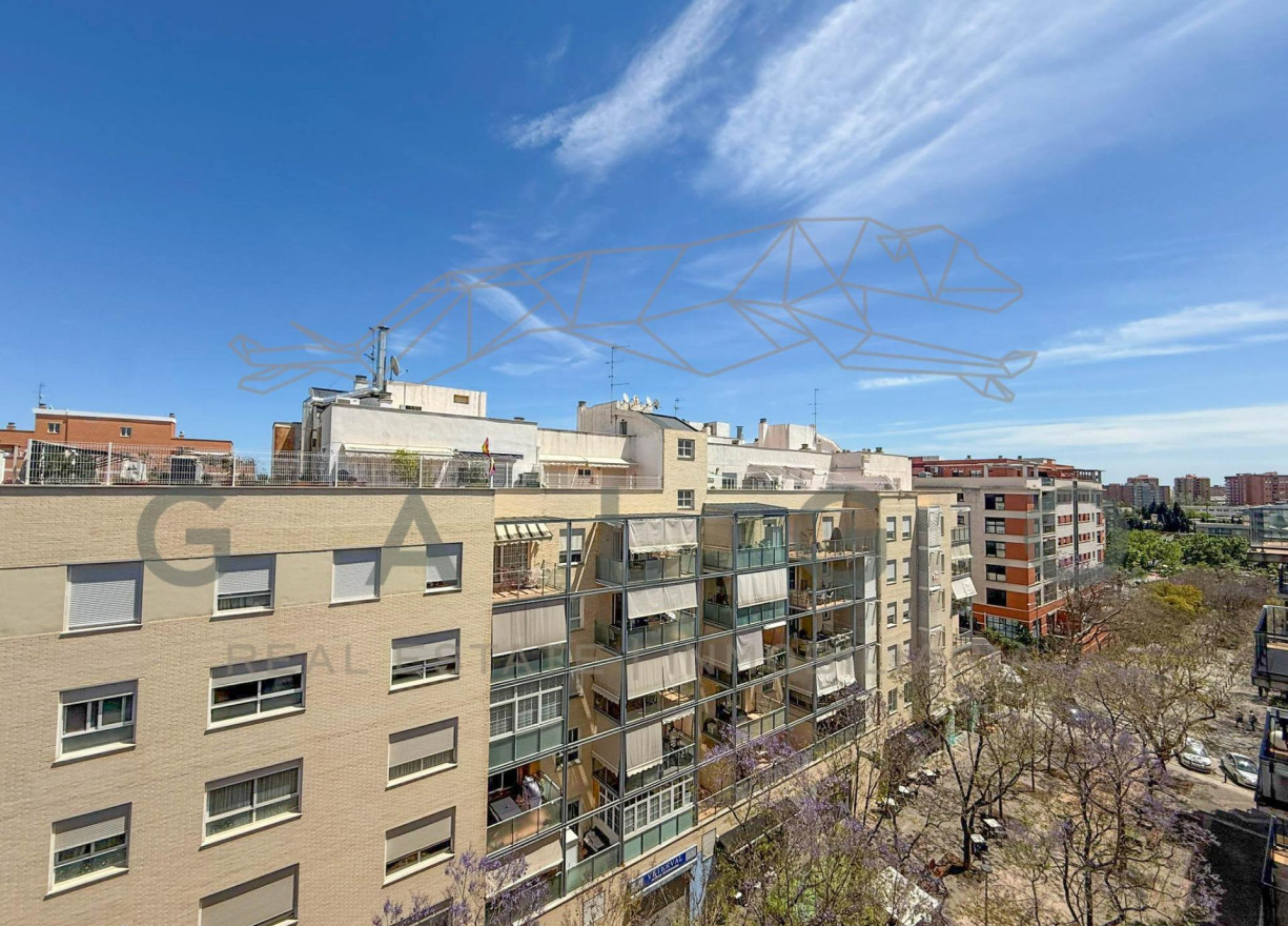 Revente - Vloer - Paterna - Valterna