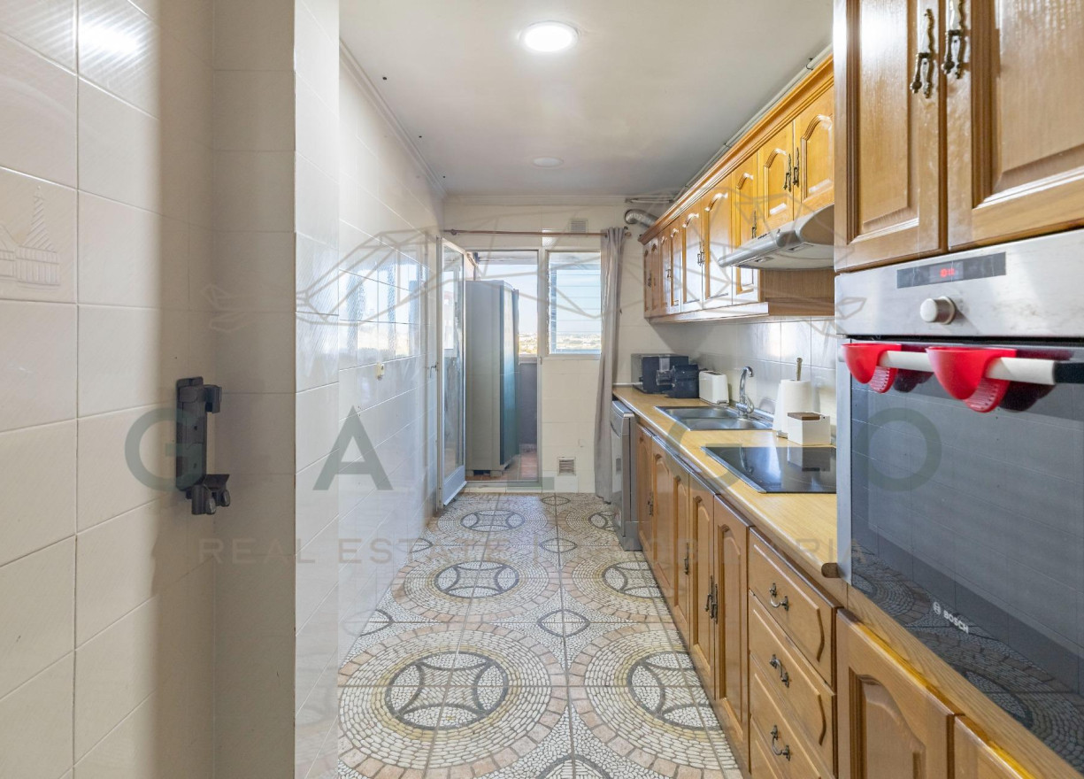 Revente - Vloer - Valencia - Ciutat Universitaria - Universidades