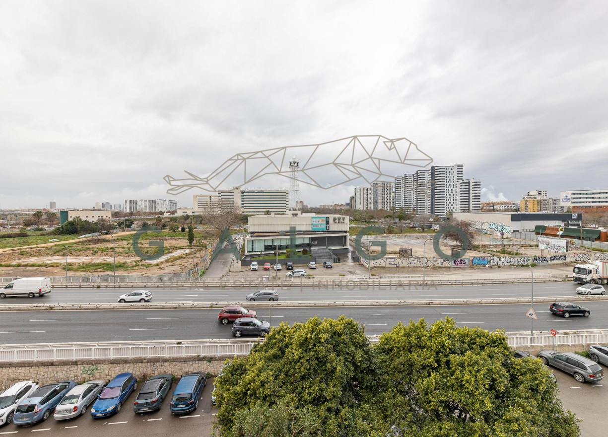 Revente - Vloer - Valencia - Fonteta de Sant Lluìs - Fuente de San L
