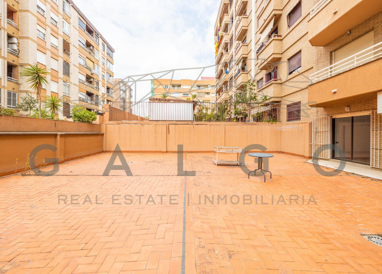 Revente - Vloer - Valencia - La Petxina