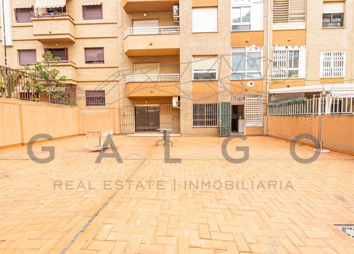 Revente - Vloer - Valencia - La Petxina