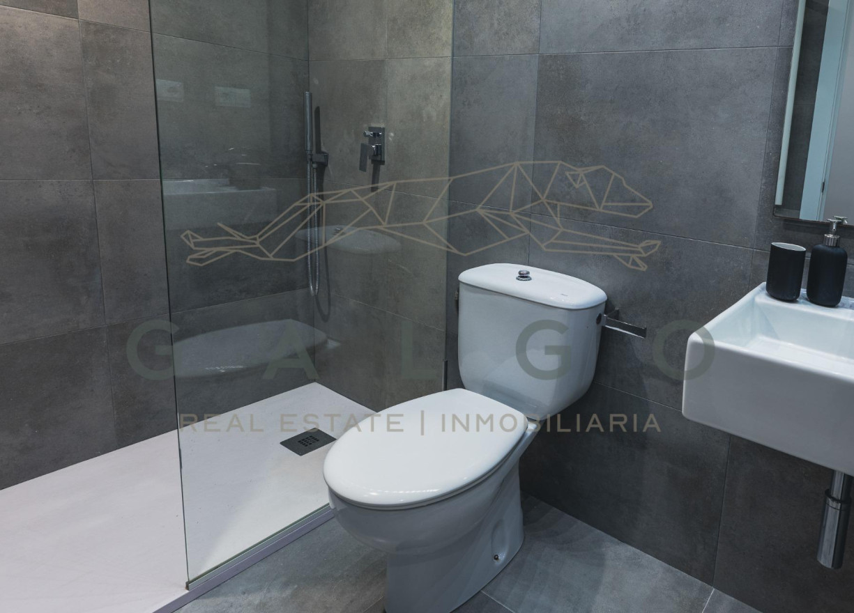 Revente - Vloer - Valencia - Mestalla