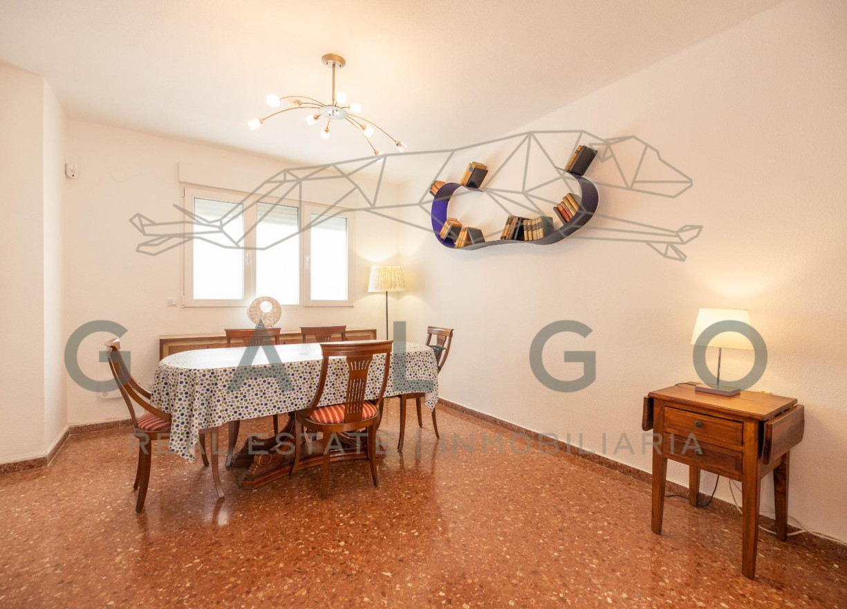 Revente - Vloer - Valencia - Nou Moles