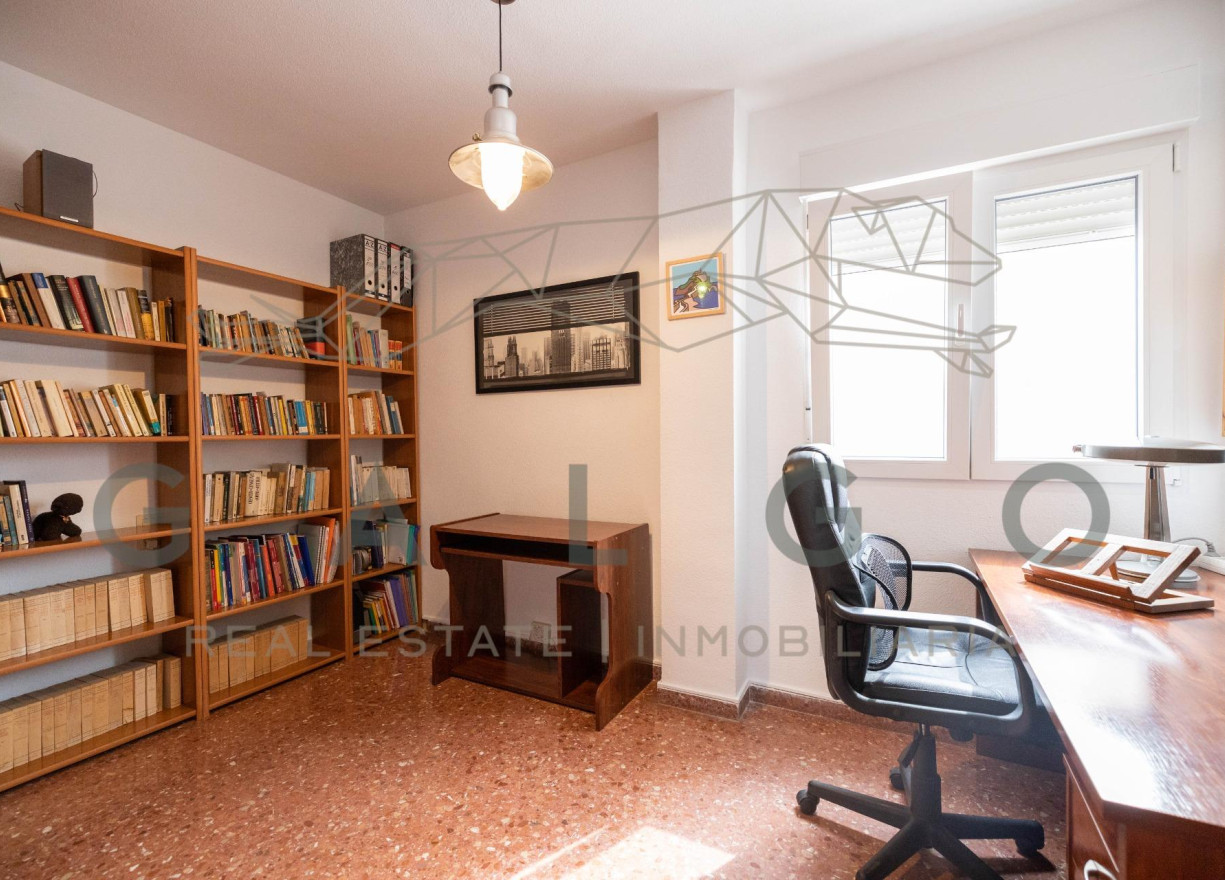 Revente - Vloer - Valencia - Nou Moles