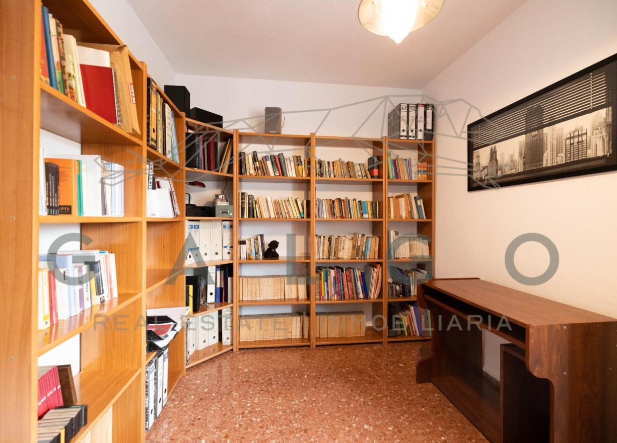 Revente - Vloer - Valencia - Nou Moles
