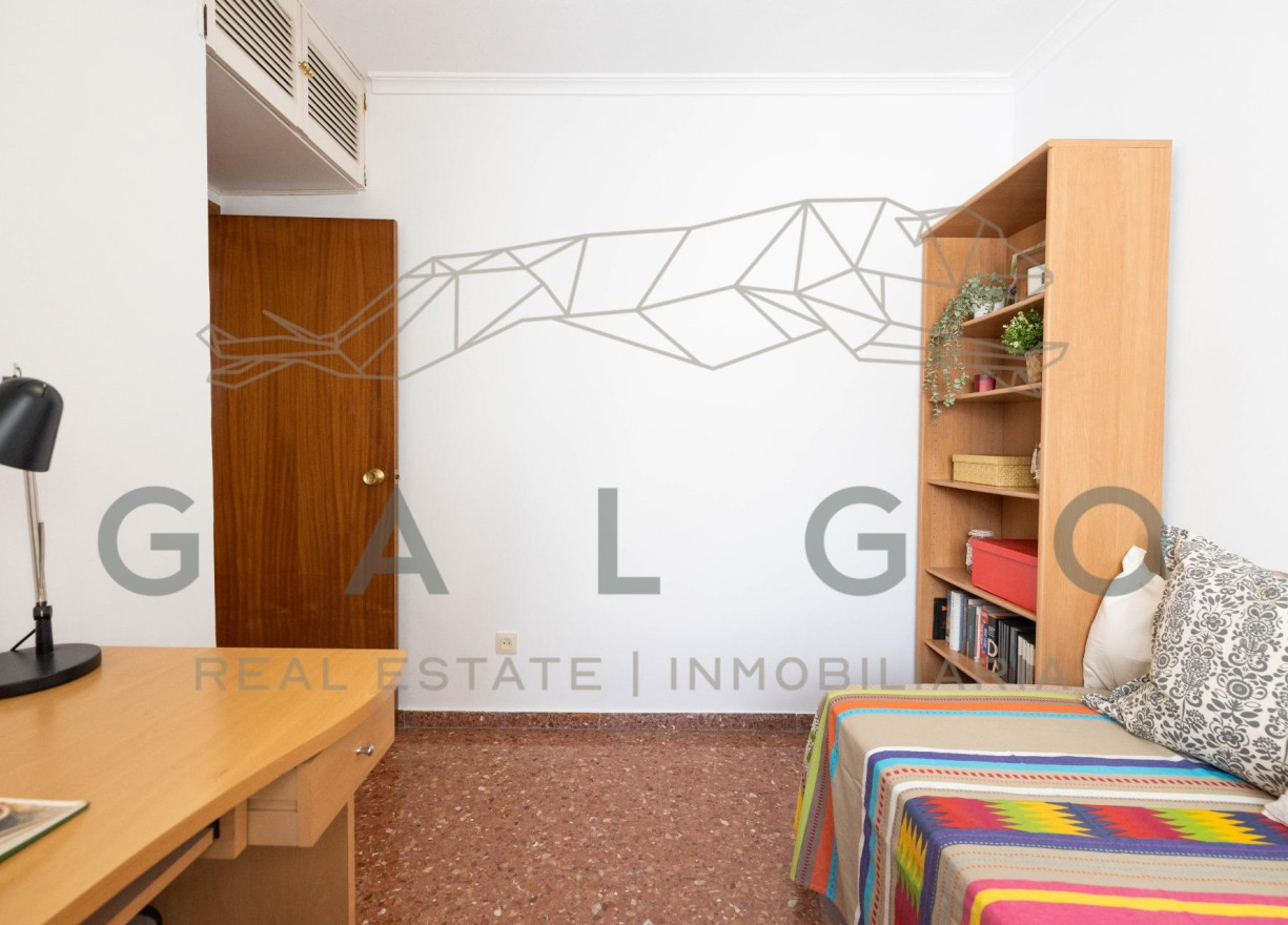 Revente - Vloer - Valencia - Nou Moles