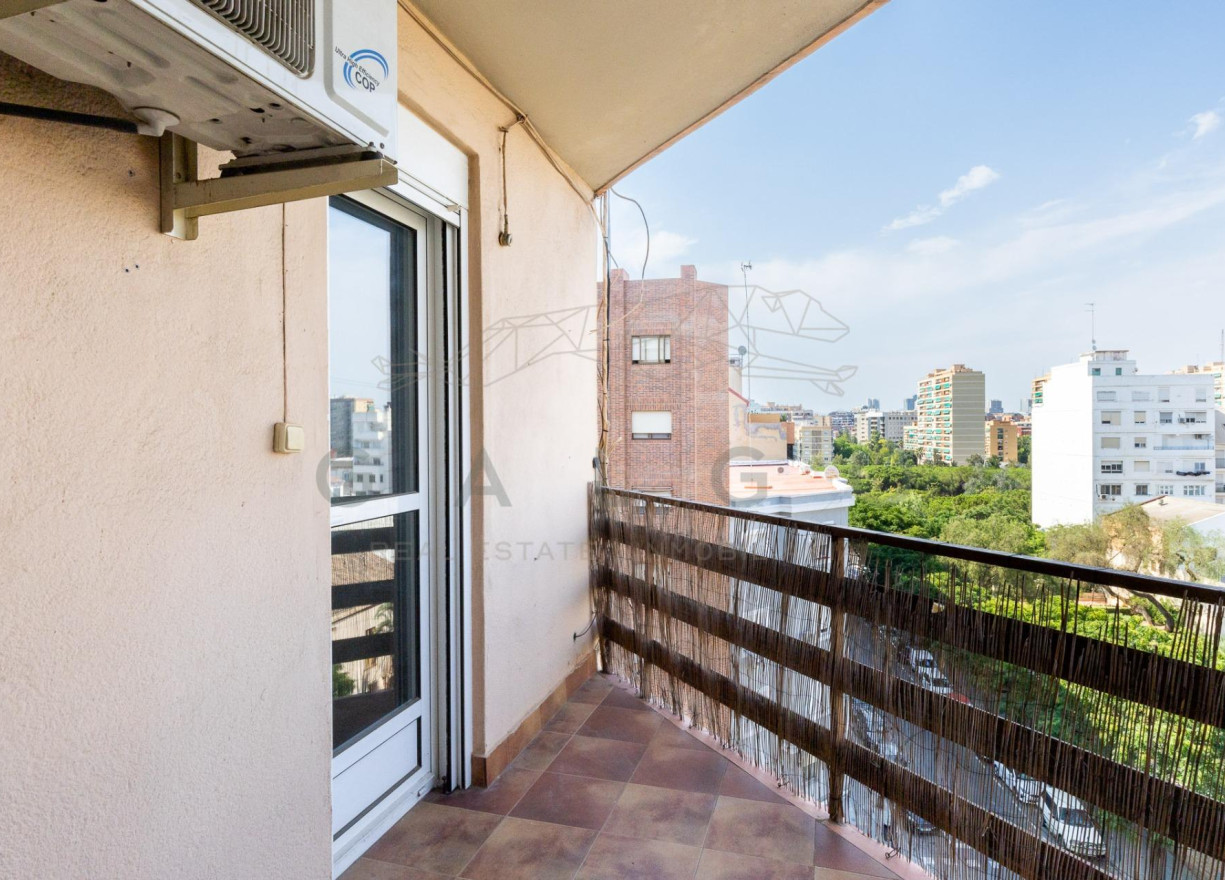 Revente - Vloer - Valencia - Nou Moles