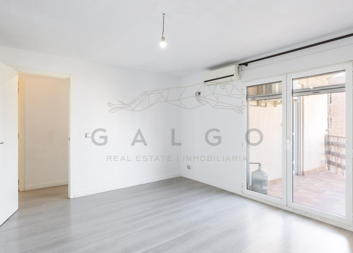 Revente - Vloer - Valencia - Nou Moles