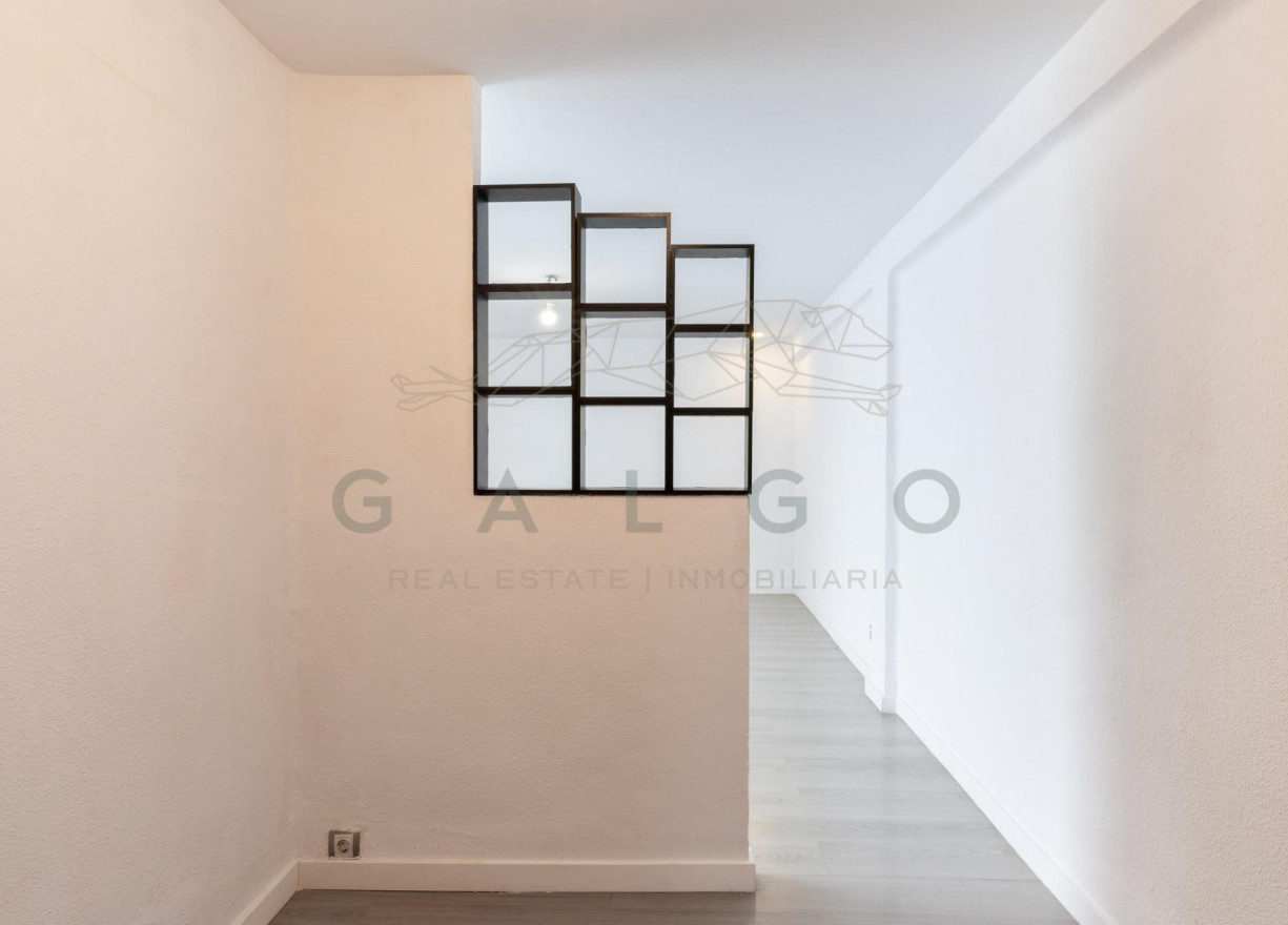 Revente - Vloer - Valencia - Nou Moles