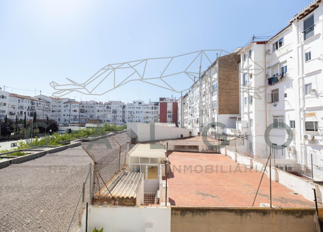 Revente - Vloer - Valencia - Russafa