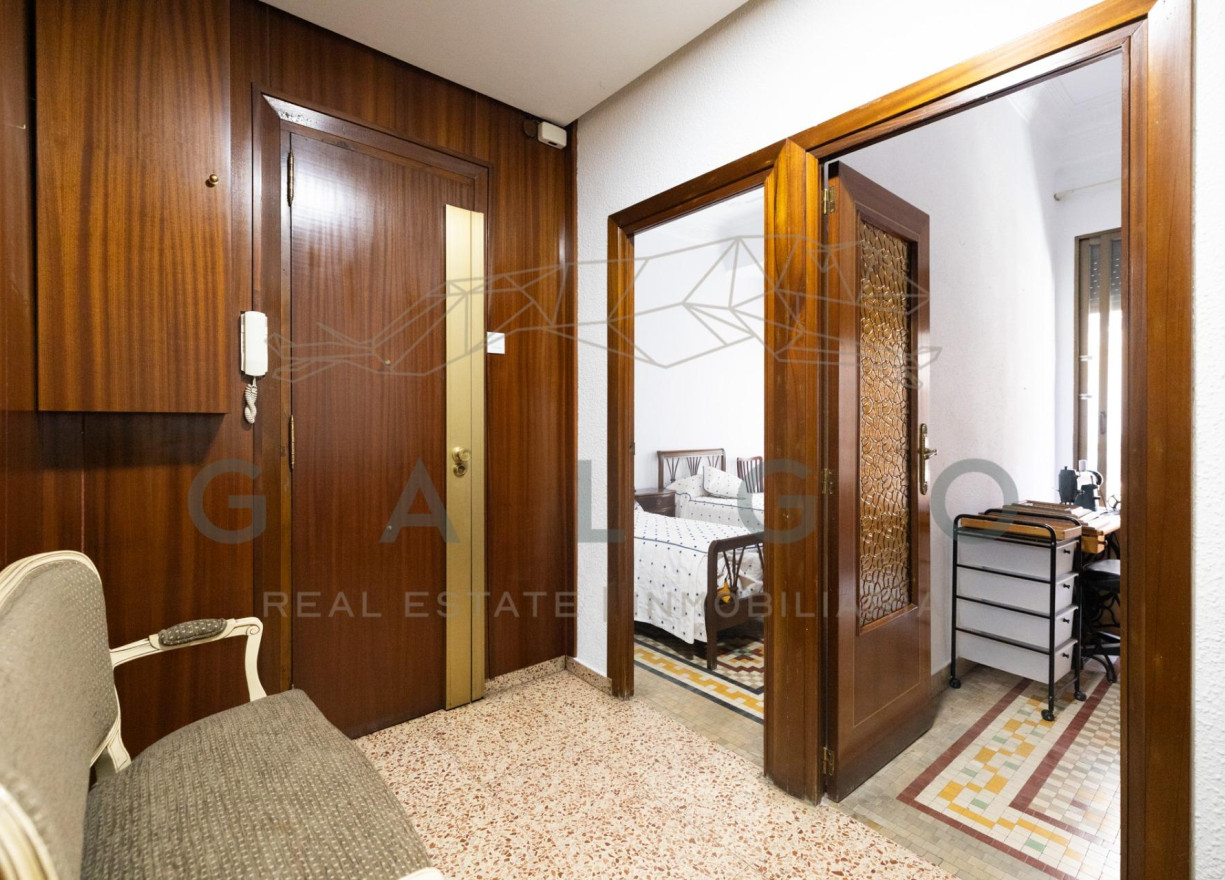 Revente - Vloer - Valencia - Russafa