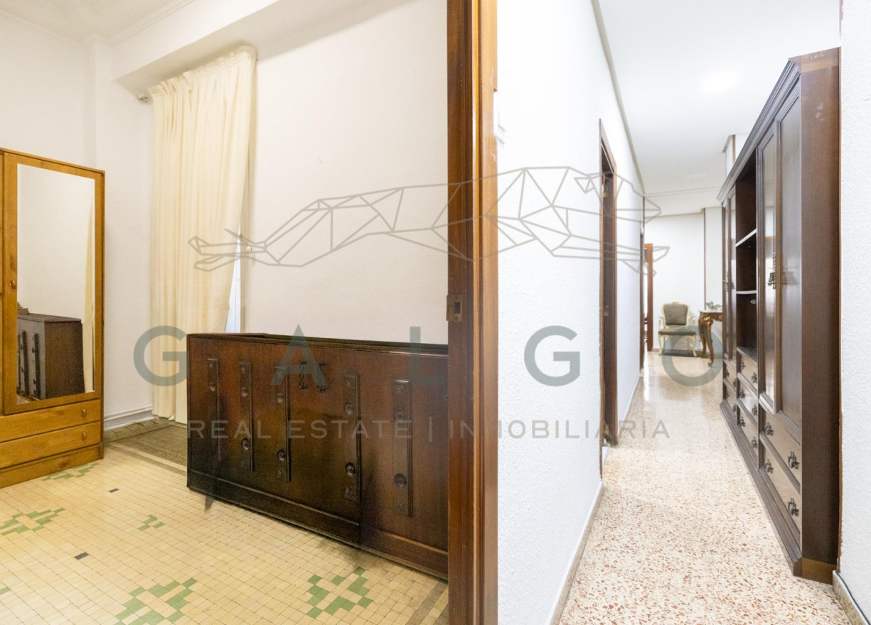 Revente - Vloer - Valencia - Russafa