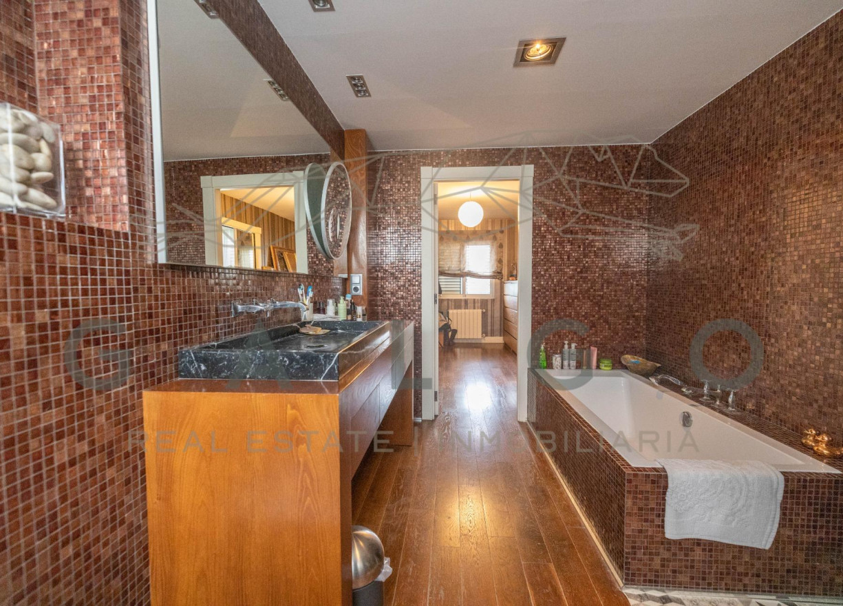 Revente - Woonhuis - Godella - Campolivar