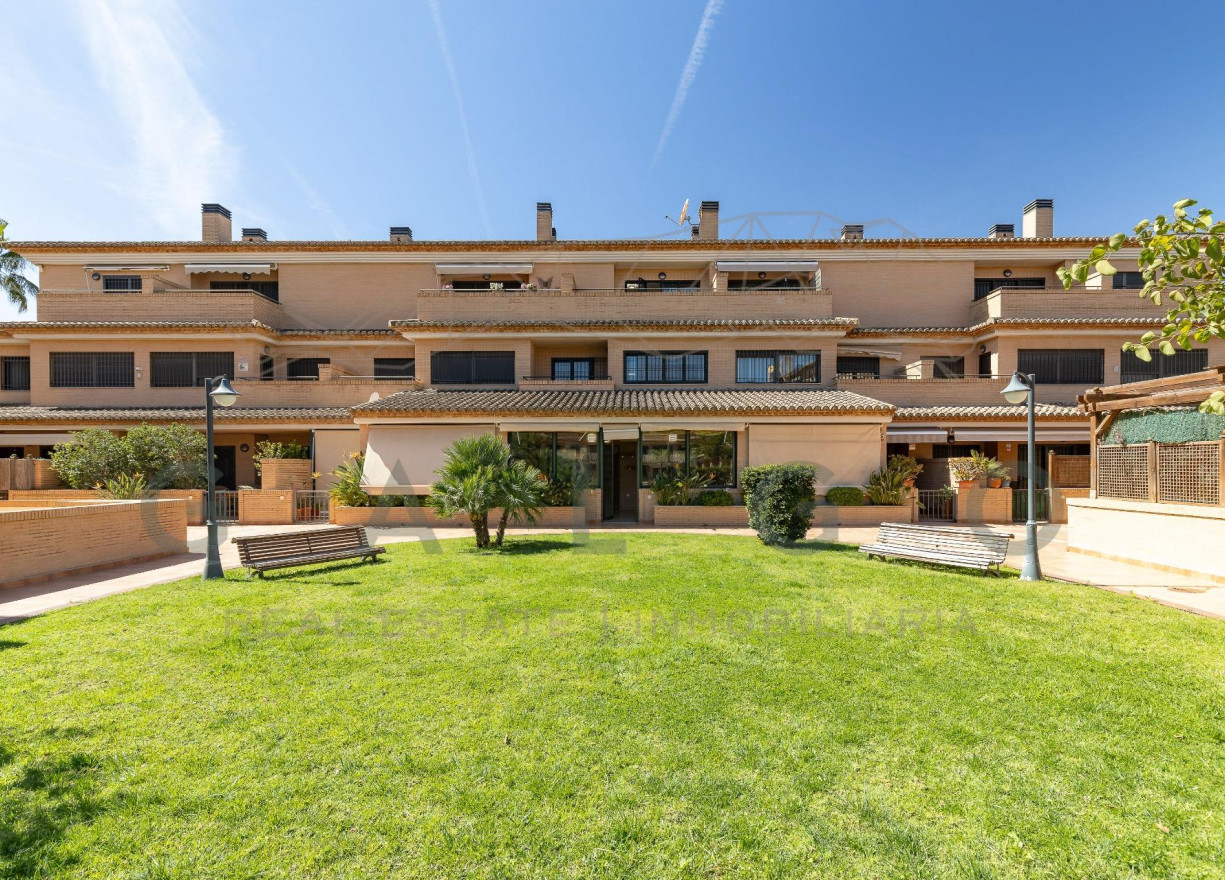 Revente - Woonhuis - Valencia - Beniferri