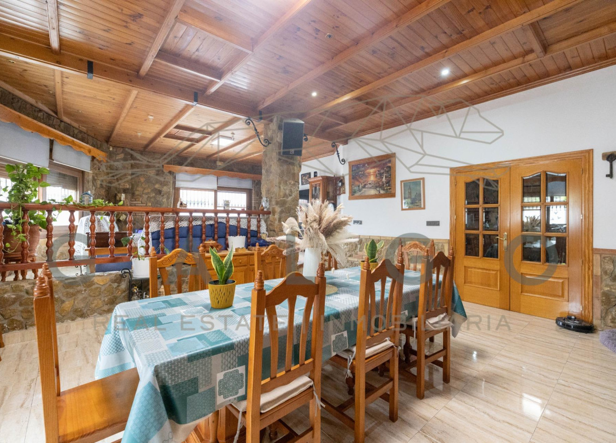 Sale - Casa de Pueblo - Chulilla