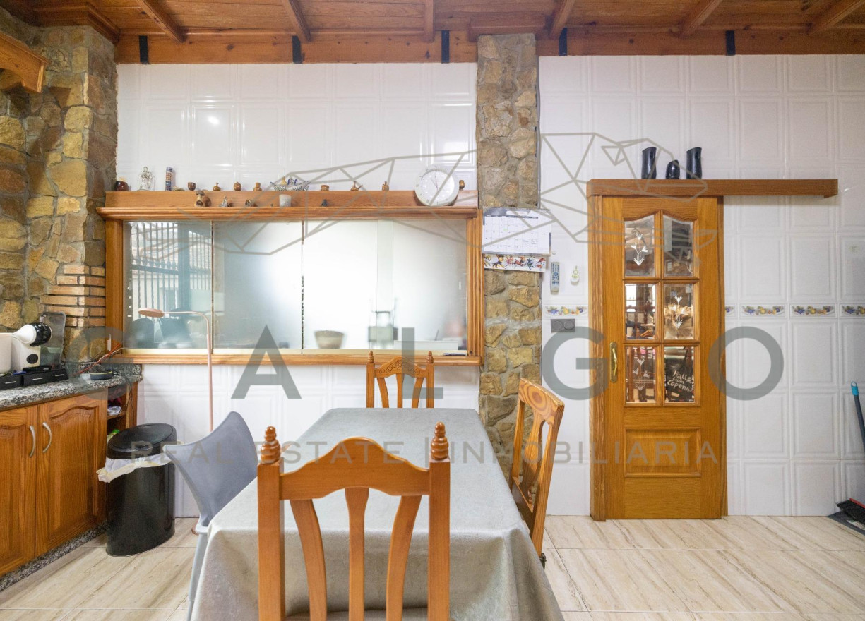 Sale - Casa de Pueblo - Chulilla