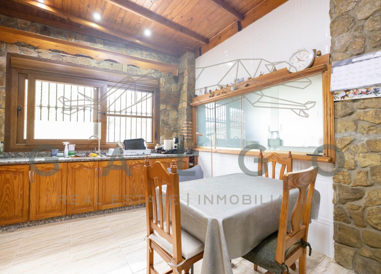 Sale - Casa de Pueblo - Chulilla