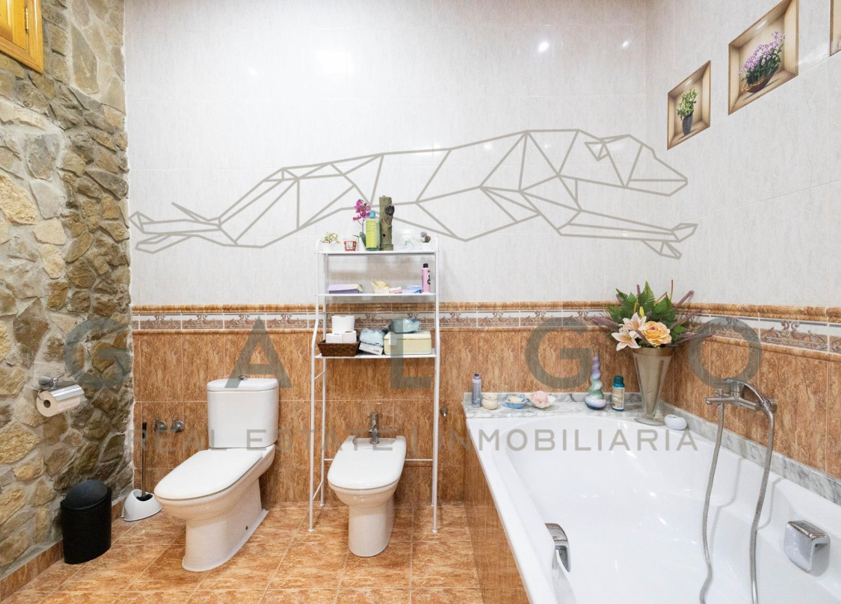 Sale - Casa de Pueblo - Chulilla
