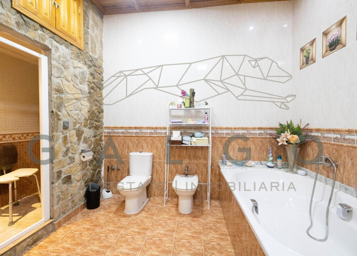Sale - Casa de Pueblo - Chulilla
