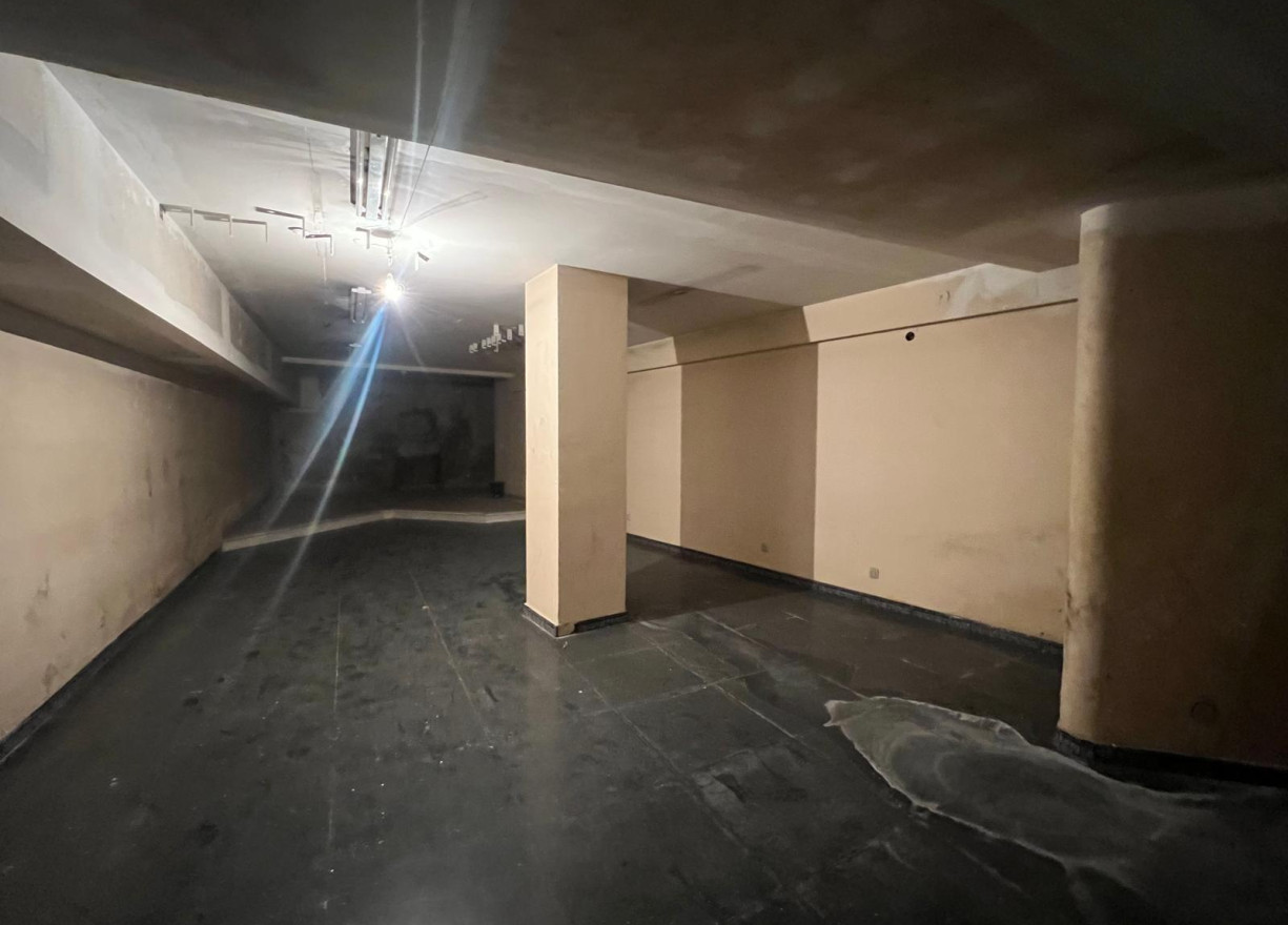 Sale - Commercial premises - Valencia - Sant Francesc