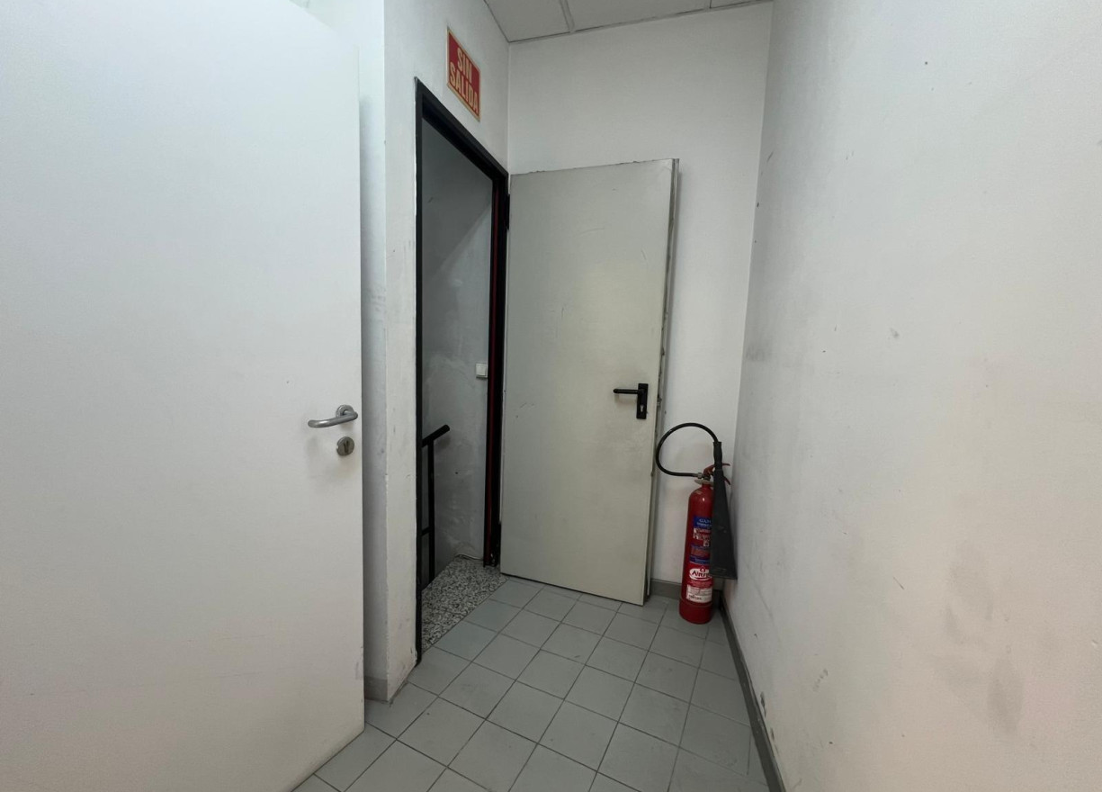 Sale - Commercial premises - Valencia - Sant Francesc