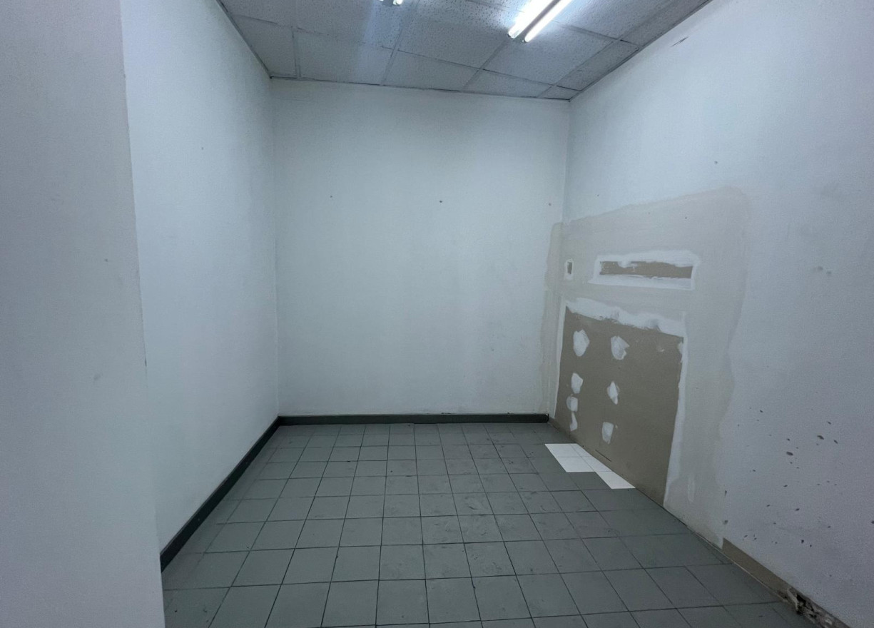 Sale - Commercial premises - Valencia - Sant Francesc