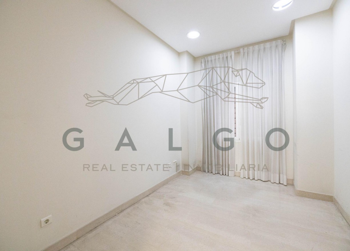 Sale - Flat - Valencia - Centro - Sant Francesc