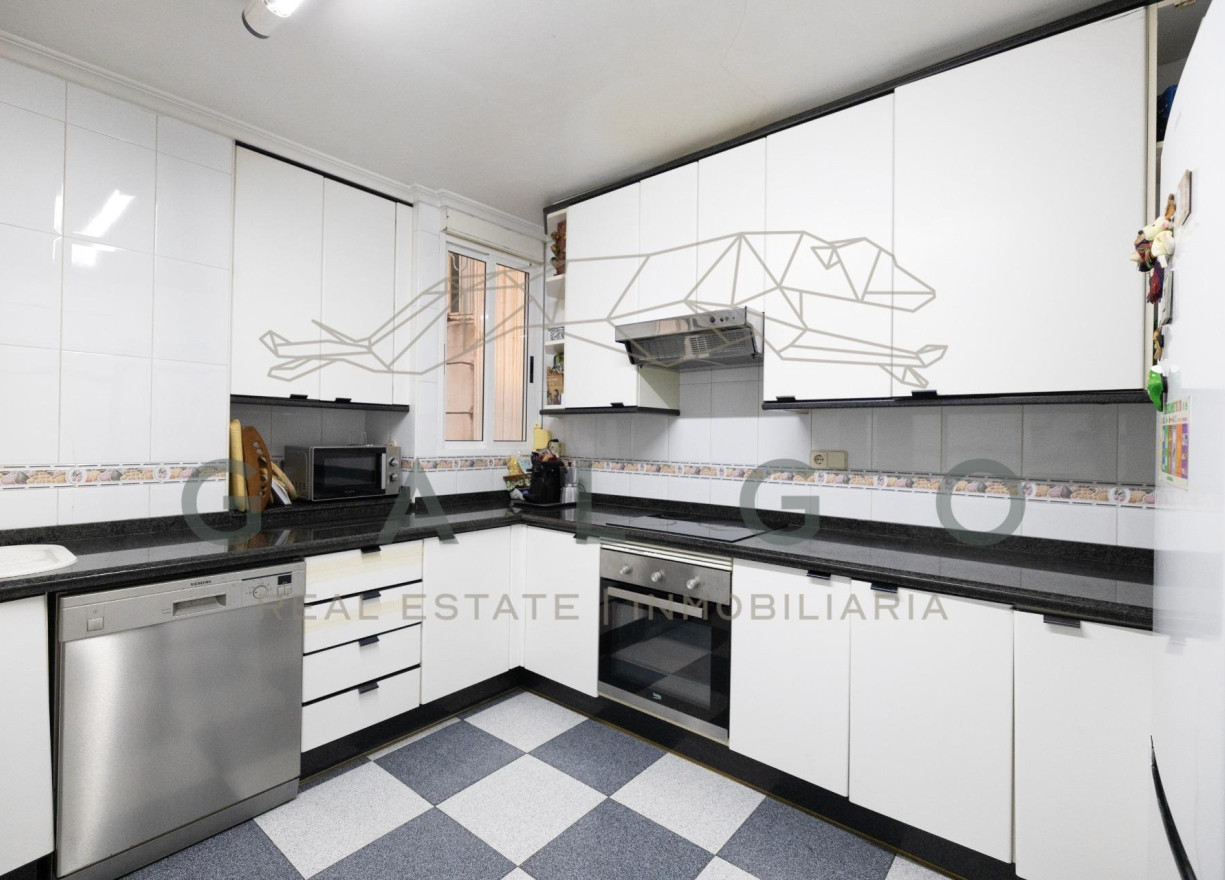 Sale - Flat - Valencia - Centro - Sant Francesc