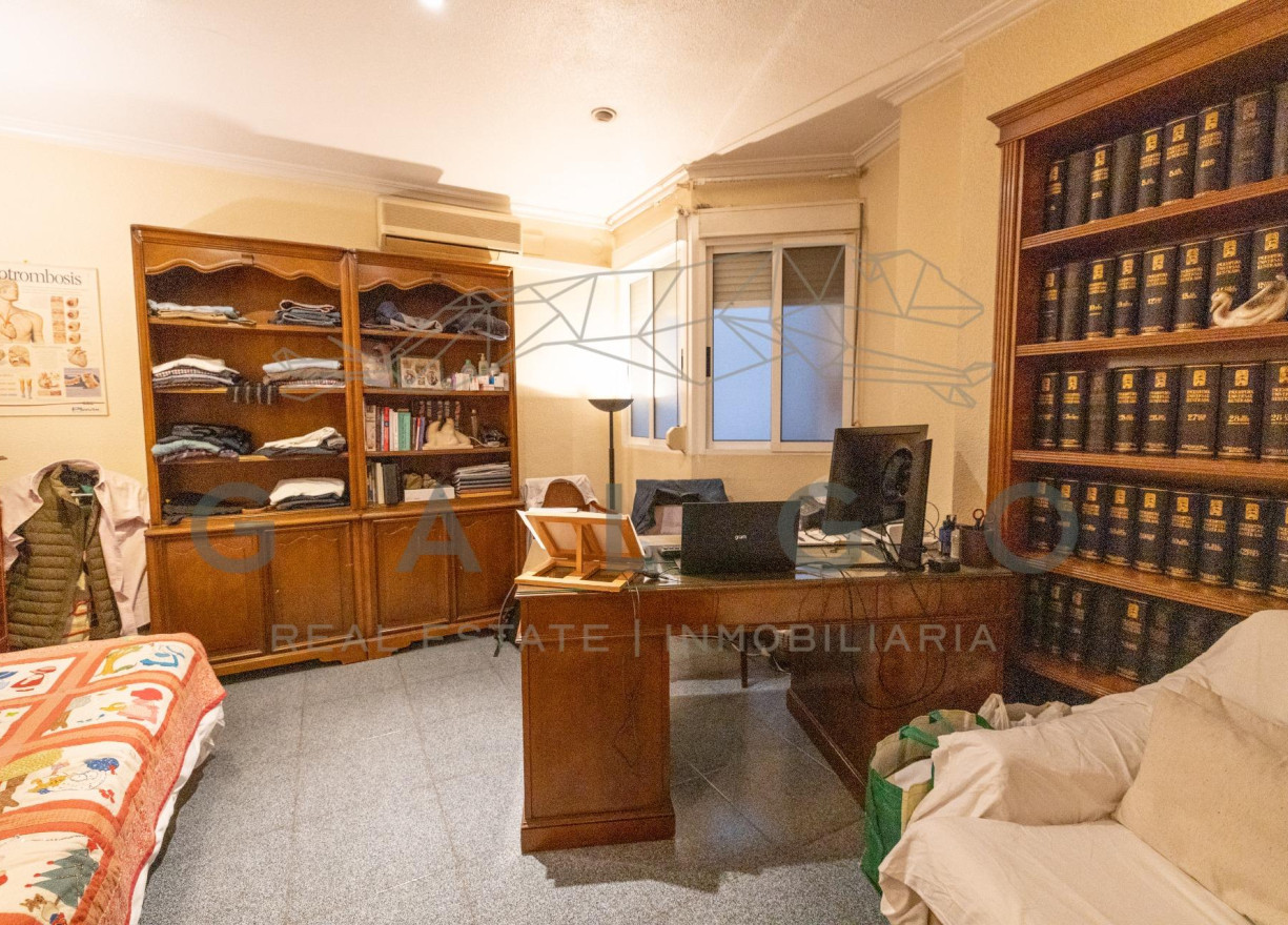 Sale - Flat - Valencia - Centro - Sant Francesc