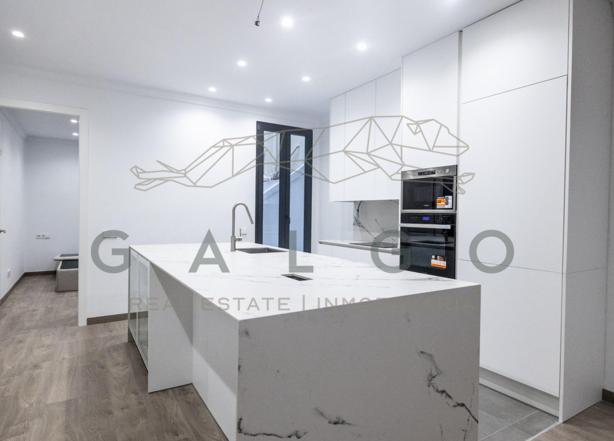 Sale - Flat - Valencia - Centro - Sant Francesc