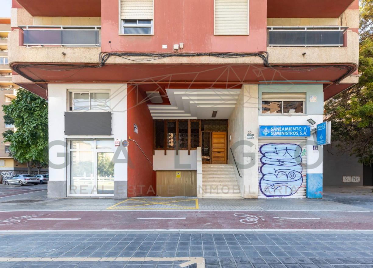 Sale - Flat - Valencia - Ciutat Universitaria - Universidades