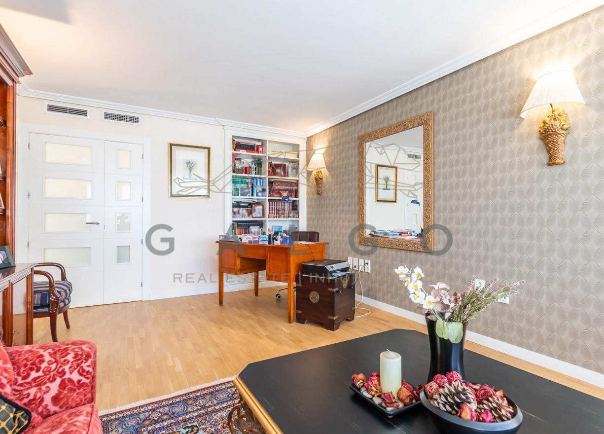 Sale - Flat - Valencia - Jaume Roig
