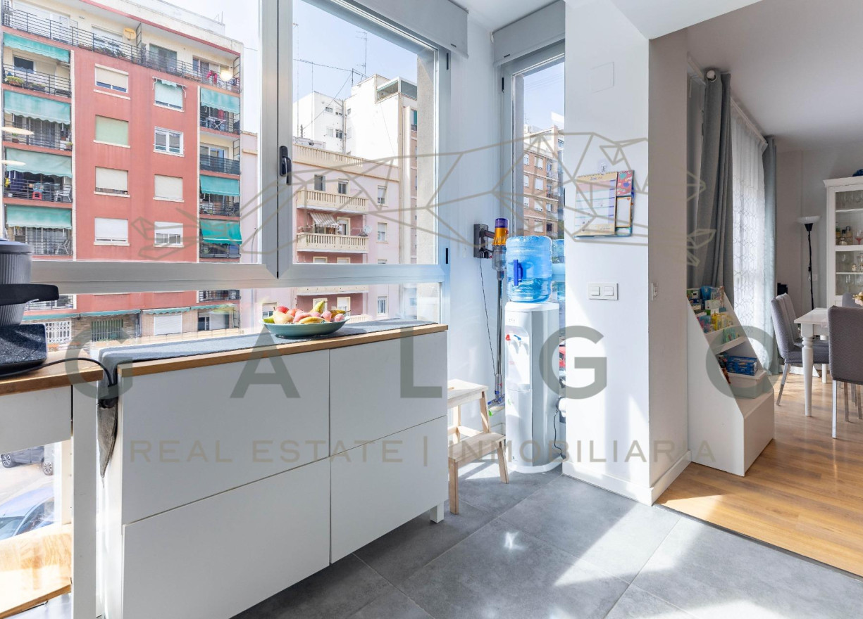 Sale - Flat - Valencia - Russafa