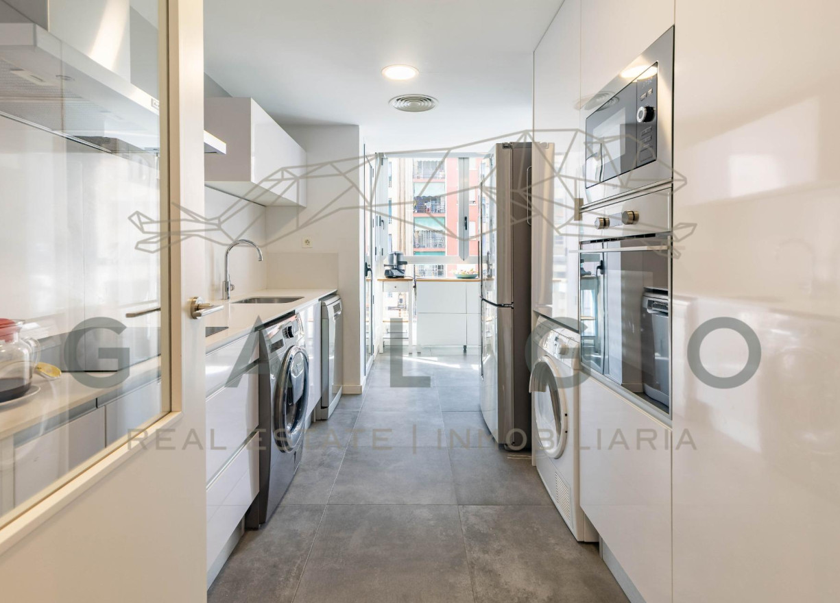 Sale - Flat - Valencia - Russafa